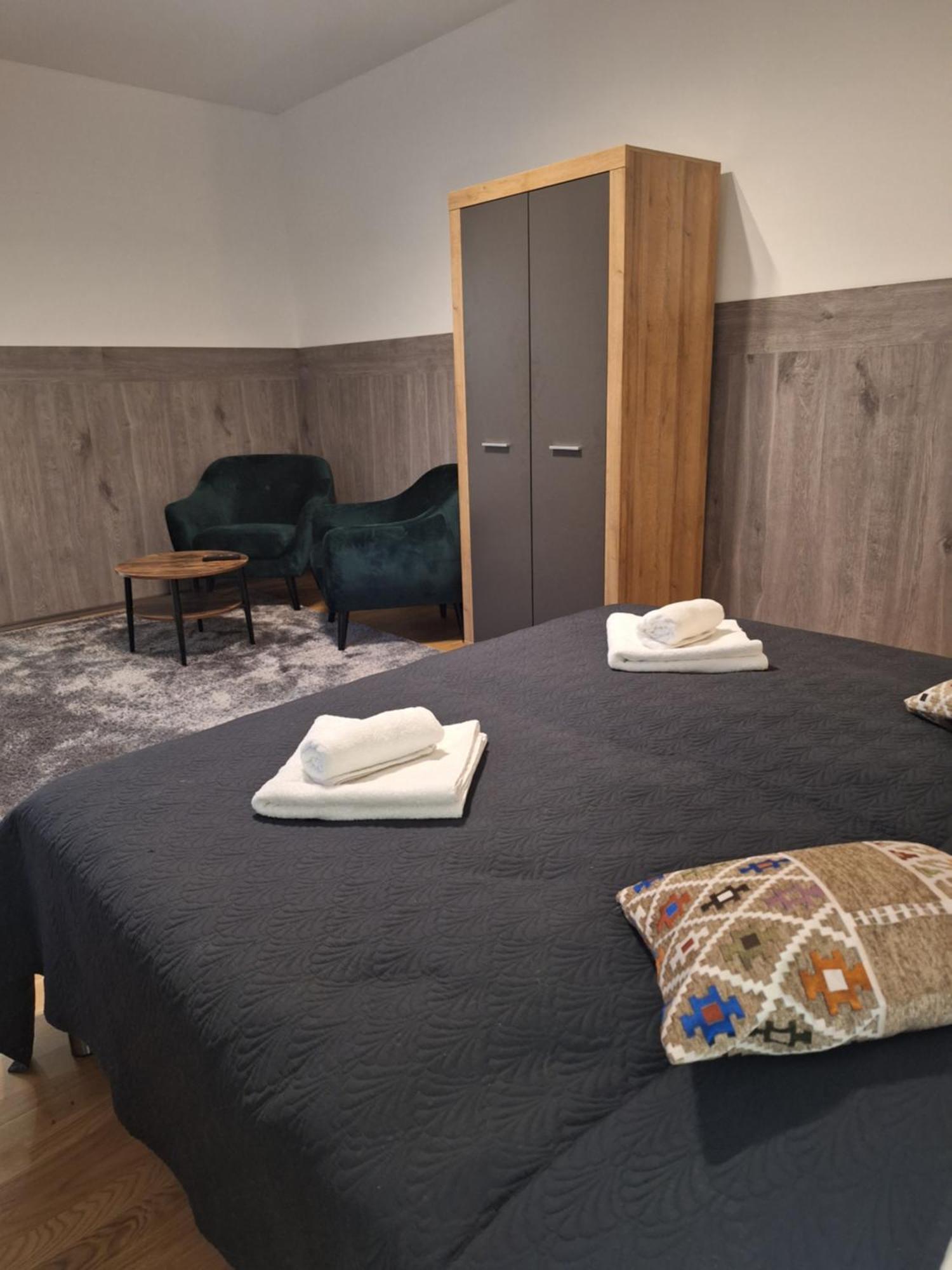 Filsdeger Royal Panzió Acomodação com café da manhã Exterior foto