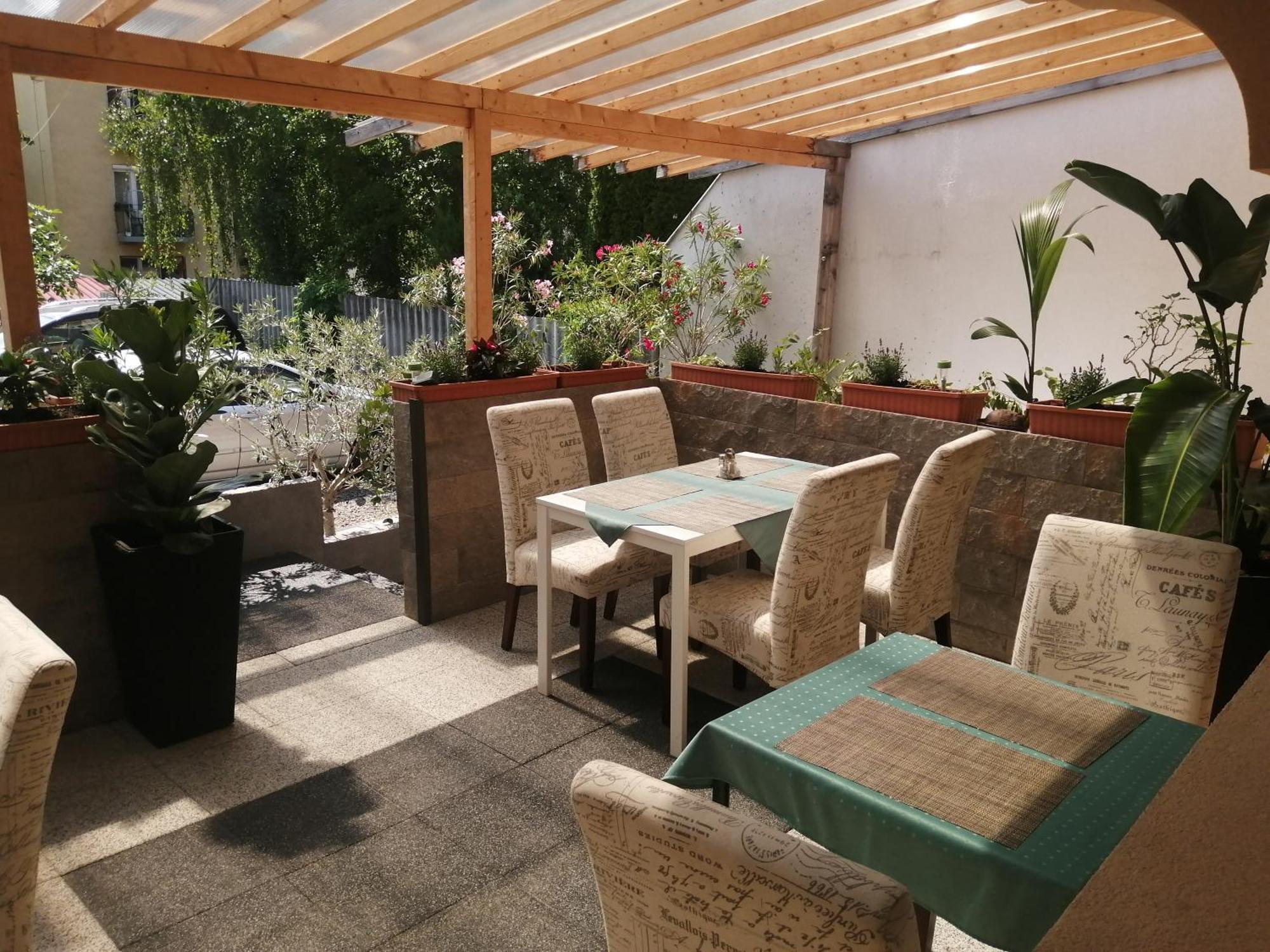 Filsdeger Royal Panzió Acomodação com café da manhã Exterior foto